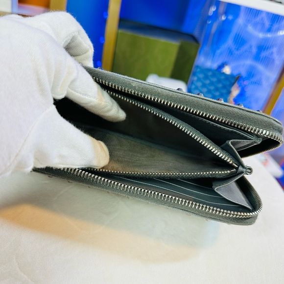 Rare Prada Studded Gray Leather Large Organizer Zip Around Wallet - Picture 8 of 12